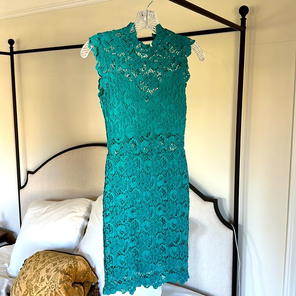 NIGHTCAP by Carisa Rene Lace Dixie Bodycon Slip On Dress - Emerald green - Picture 4 of 8